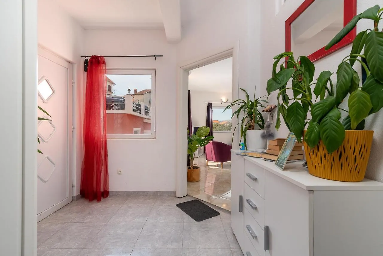 Appartement Holiday Villa Nostra Trogir Kroatië