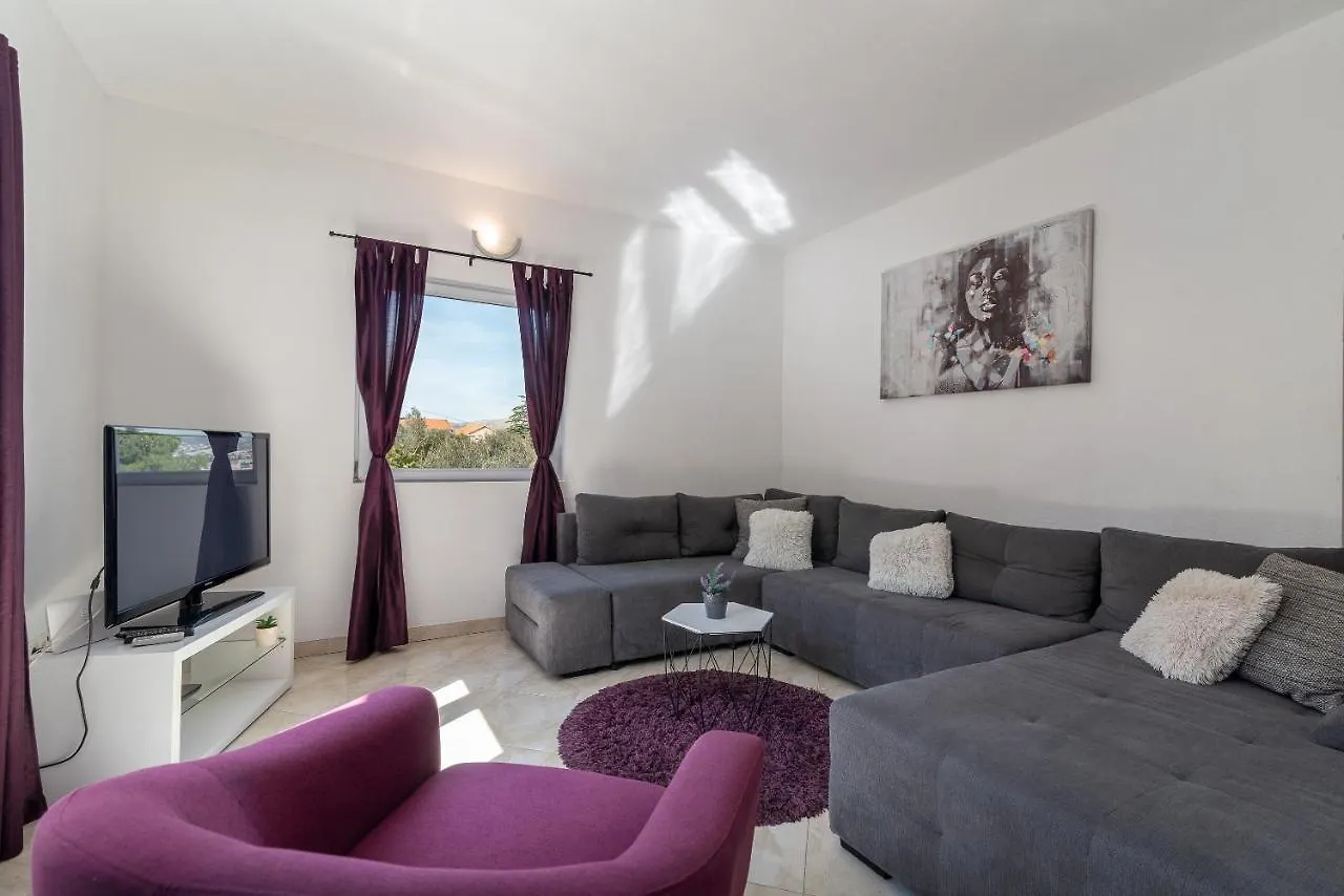 Appartement Holiday Villa Nostra Trogir Kroatië