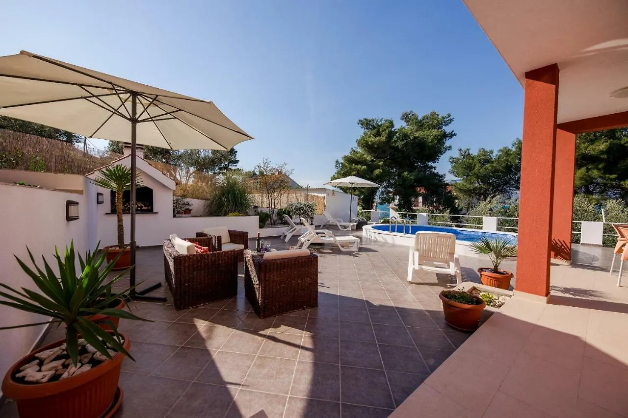 Holiday Villa Nostra Τρογκίρ Διαμέρισμα