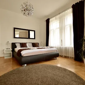 Beautiful In , Prague République tchèque