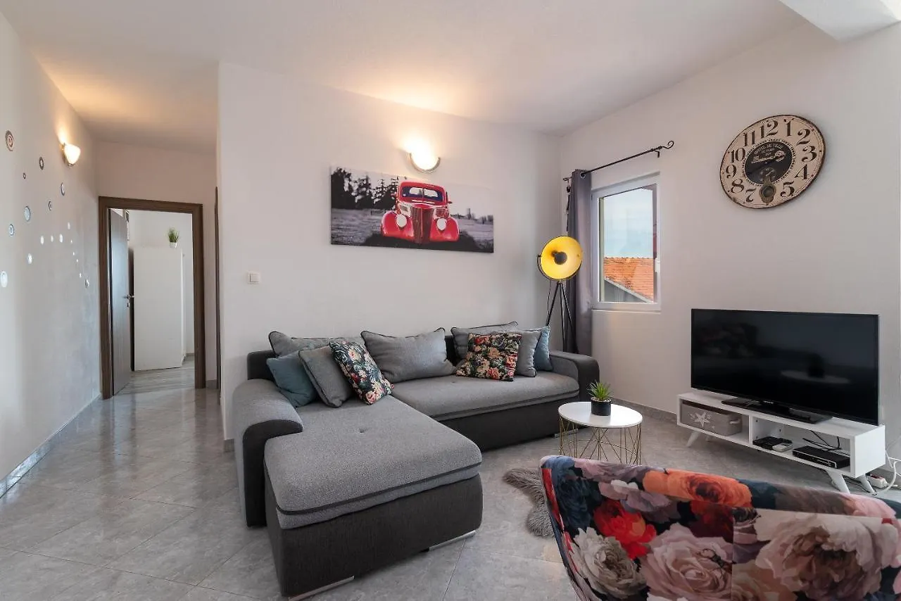 Holiday Villa Nostra Трогир Апартаменты