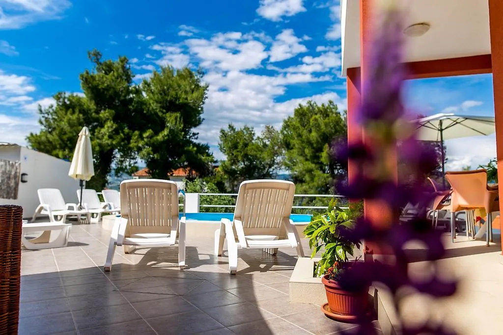 Апартаменты Holiday Villa Nostra Трогир Хорватия