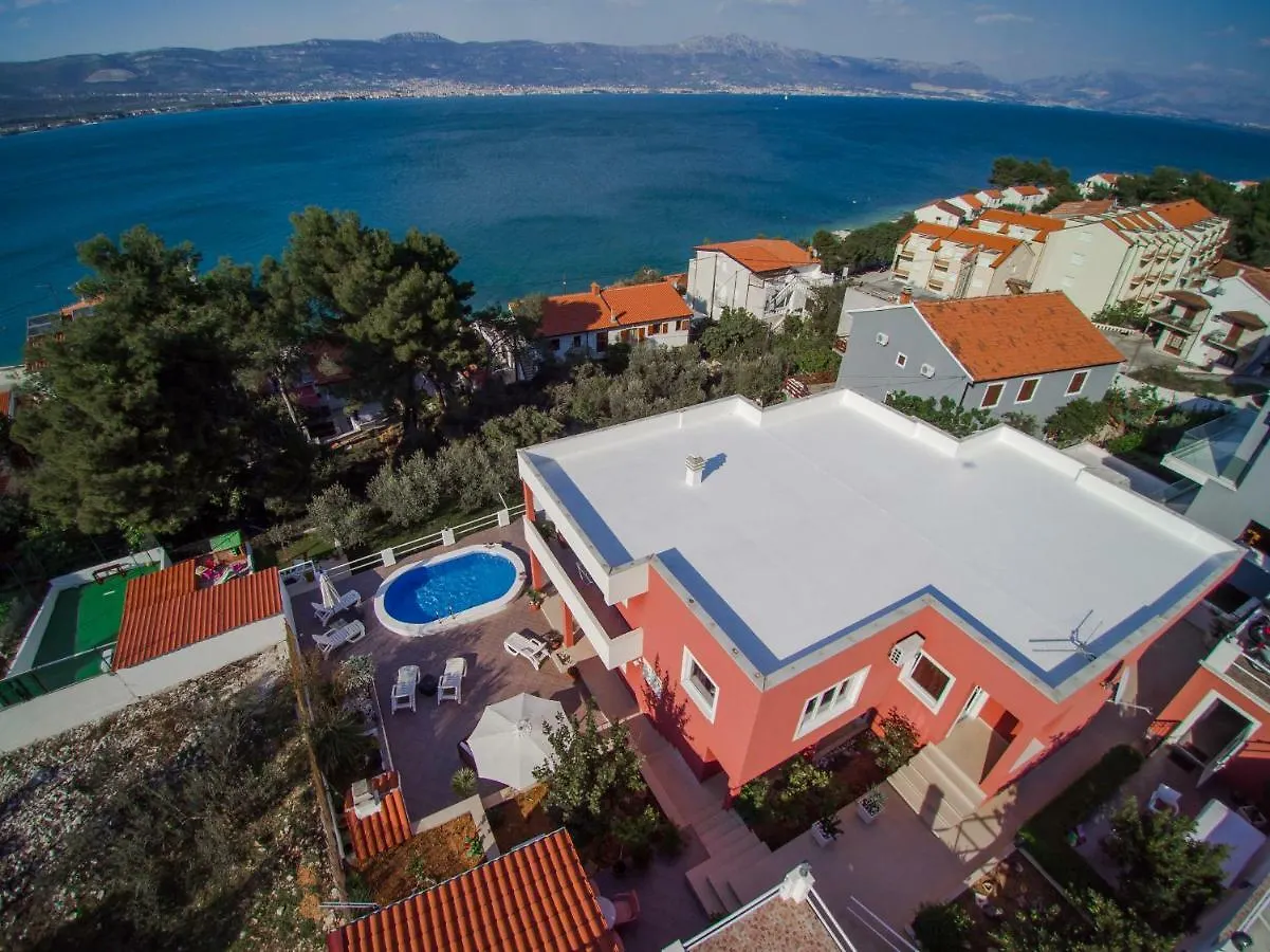 Апартаменты Holiday Villa Nostra Трогир Хорватия
