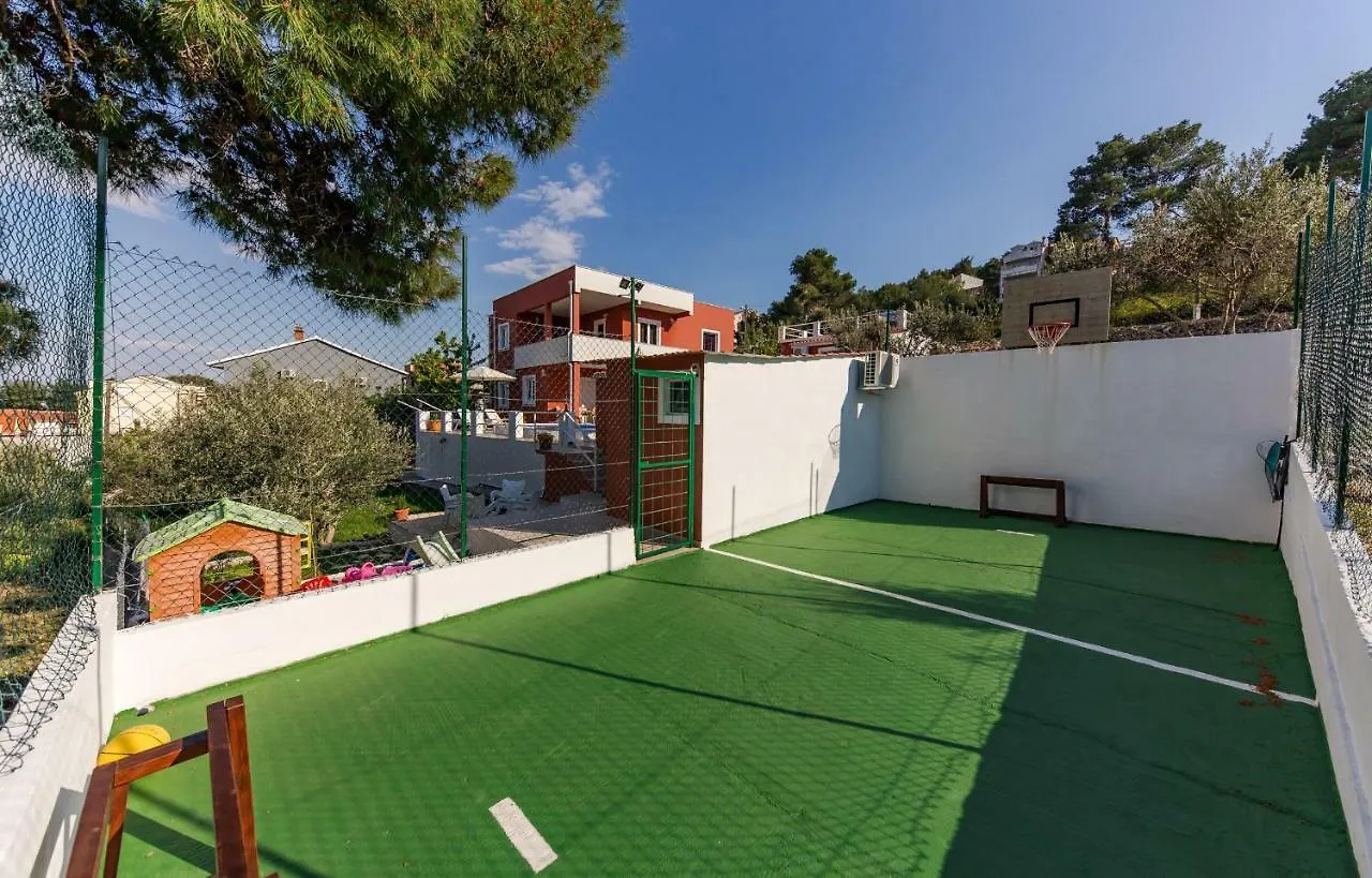 Holiday Villa Nostra Трогир